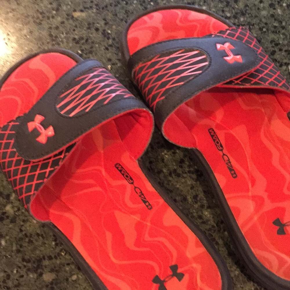 Under Armour Slide shoes